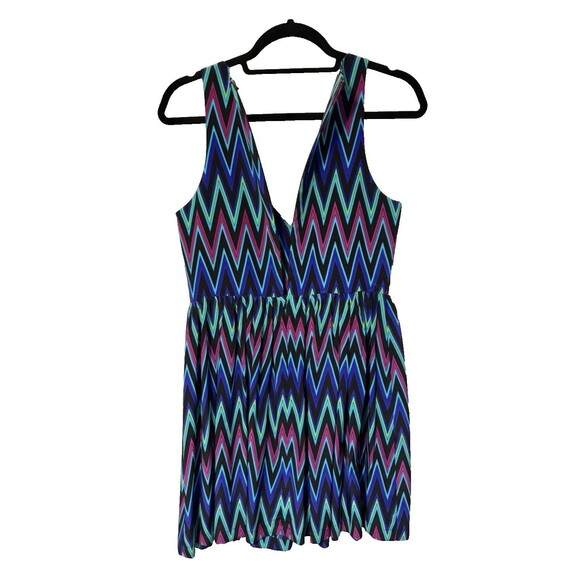 Amanda Uprichard Dresses & Skirts - Amanda Uprichard Dress S Blue‎ Chevron Print Silk V Neck Fit And Flare Mini